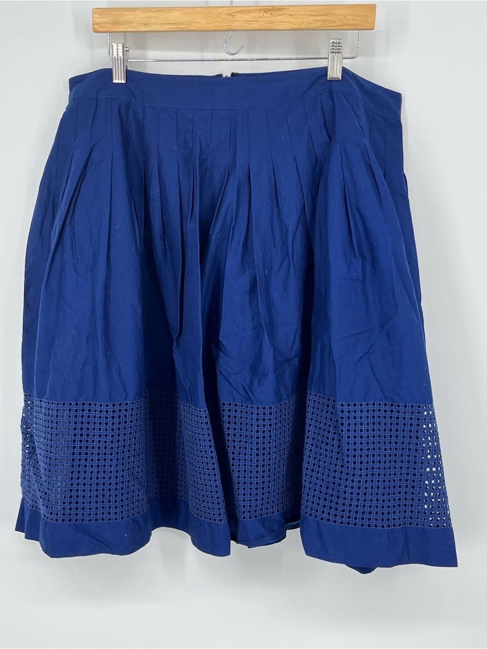 Talbots Pleated Cobalt Blue Full Circle Skirt with Eyelet Band sz 16